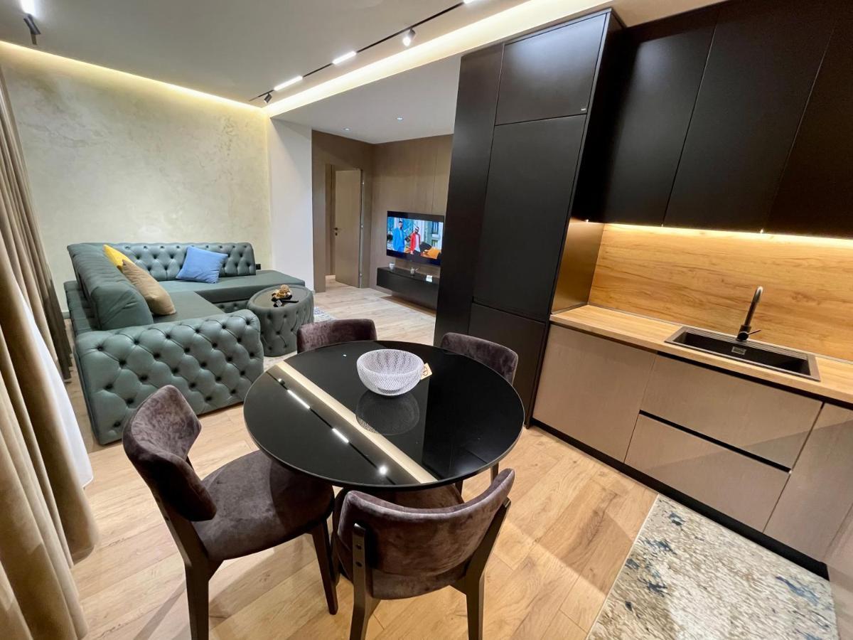 Queens Luxury Apartments Tirana Exterior photo